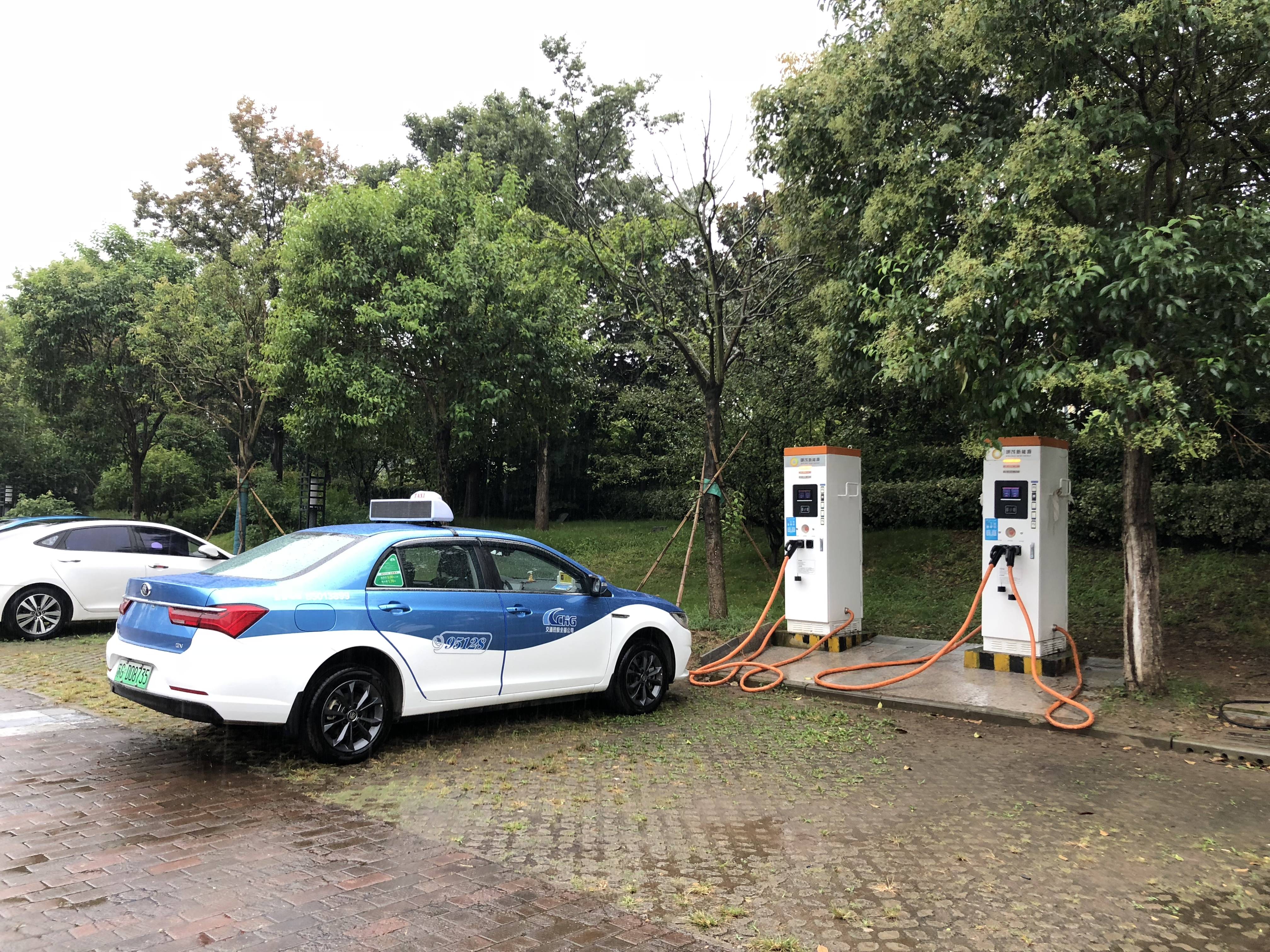 發力&ldquo;新基建&rdquo; 加速電動汽車充電樁建設
