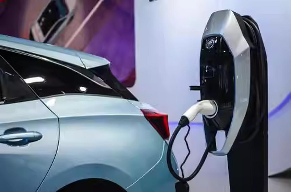 新能源汽車充電樁費用開始上漲# 近年來,新能源汽車的普及程度越澇澆